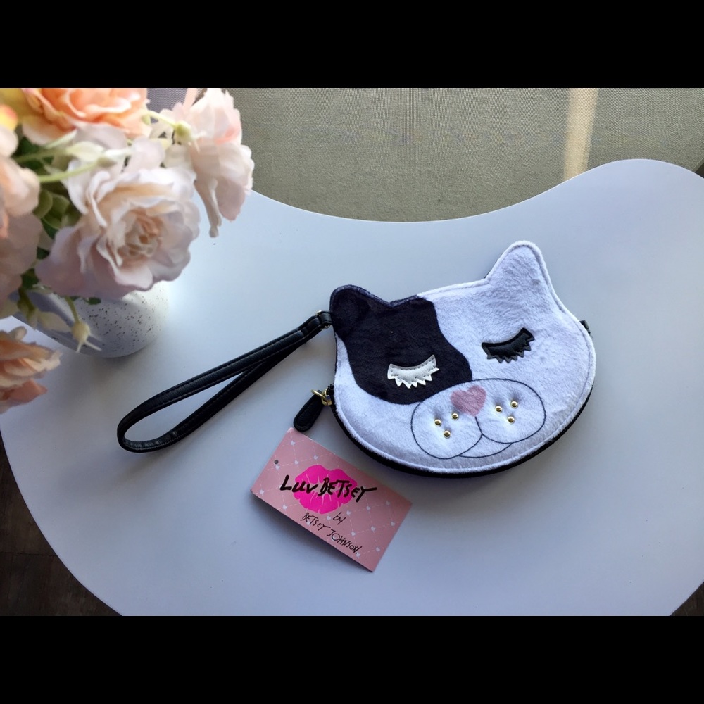 Luv Betsy Fluf2 coin purse Cat design
